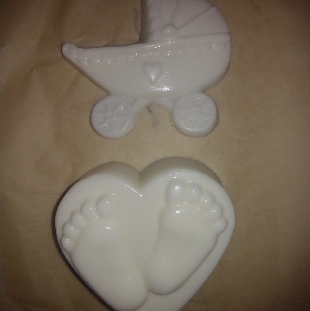 Baby shower favors -All natural Goatsmilk Soaps